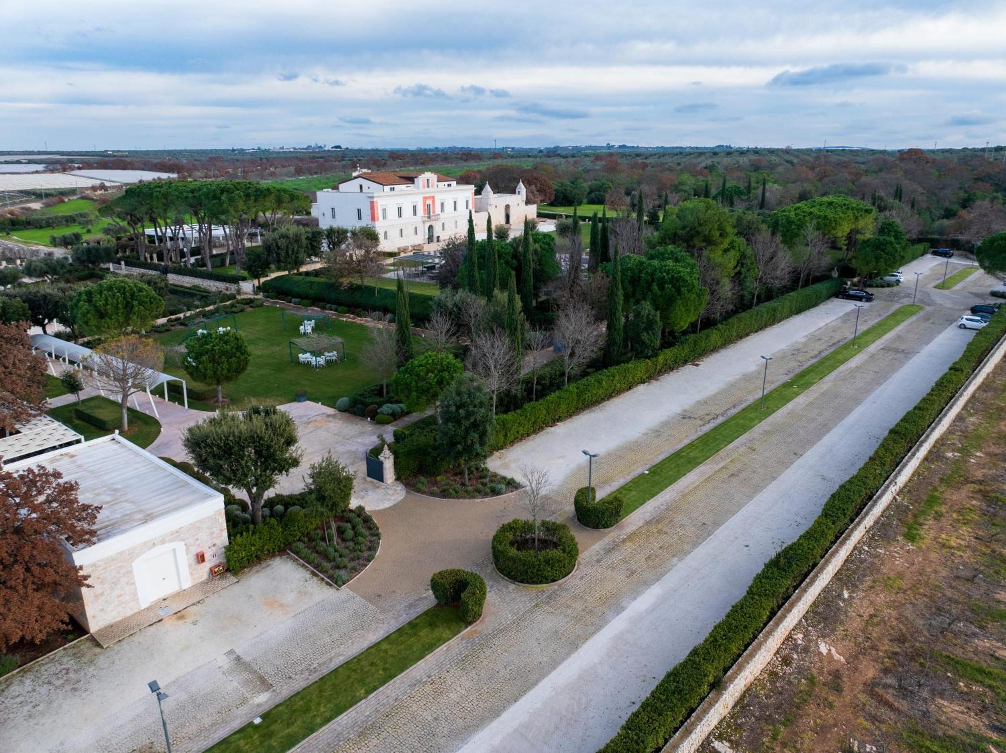 Relais Il Santissimo Hotel Turi Luaran gambar