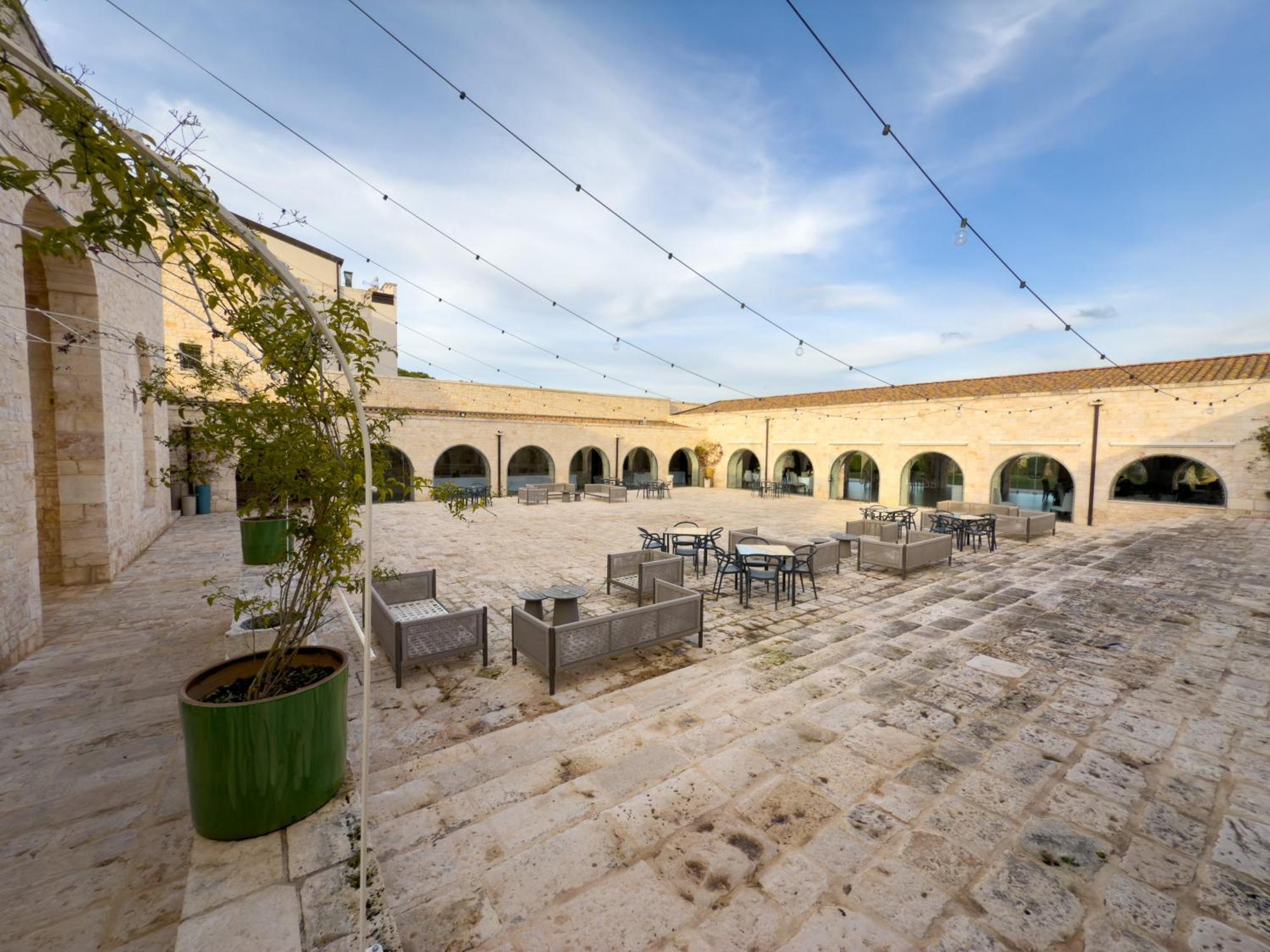 Relais Il Santissimo Hotel Turi Luaran gambar